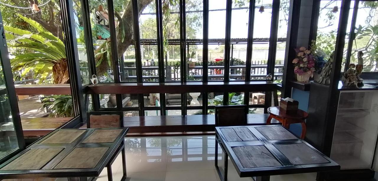 Hostel Sun Smile Ubon Ratchathani Exteriér fotografie
