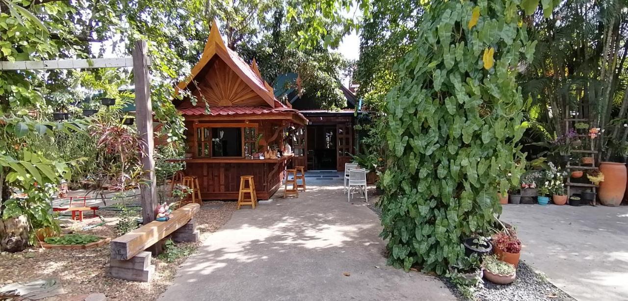 Hostel Sun Smile Ubon Ratchathani Exteriér fotografie