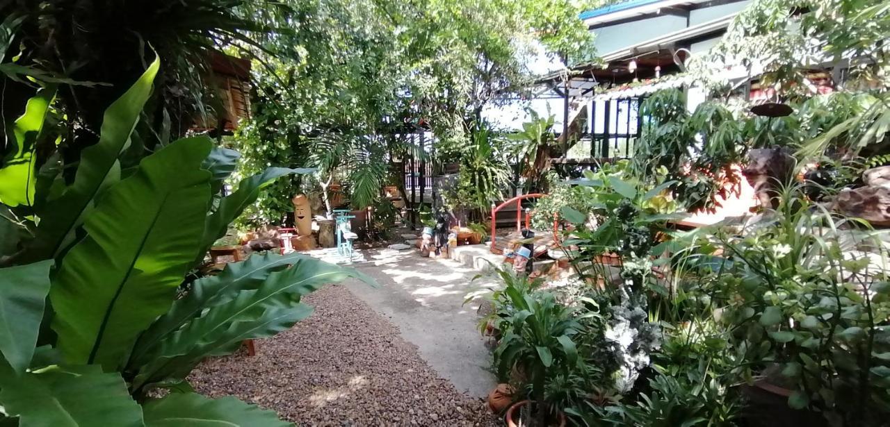 Hostel Sun Smile Ubon Ratchathani Exteriér fotografie
