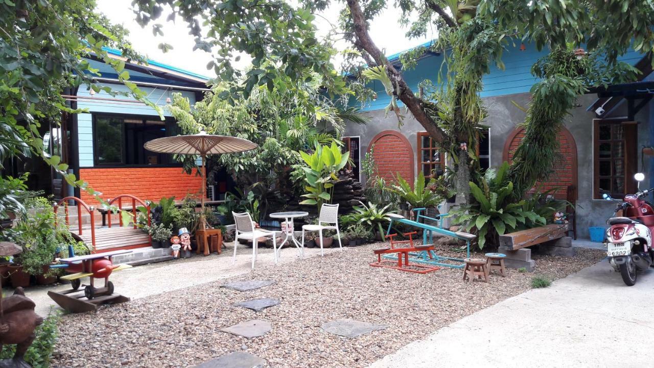 Hostel Sun Smile Ubon Ratchathani Exteriér fotografie