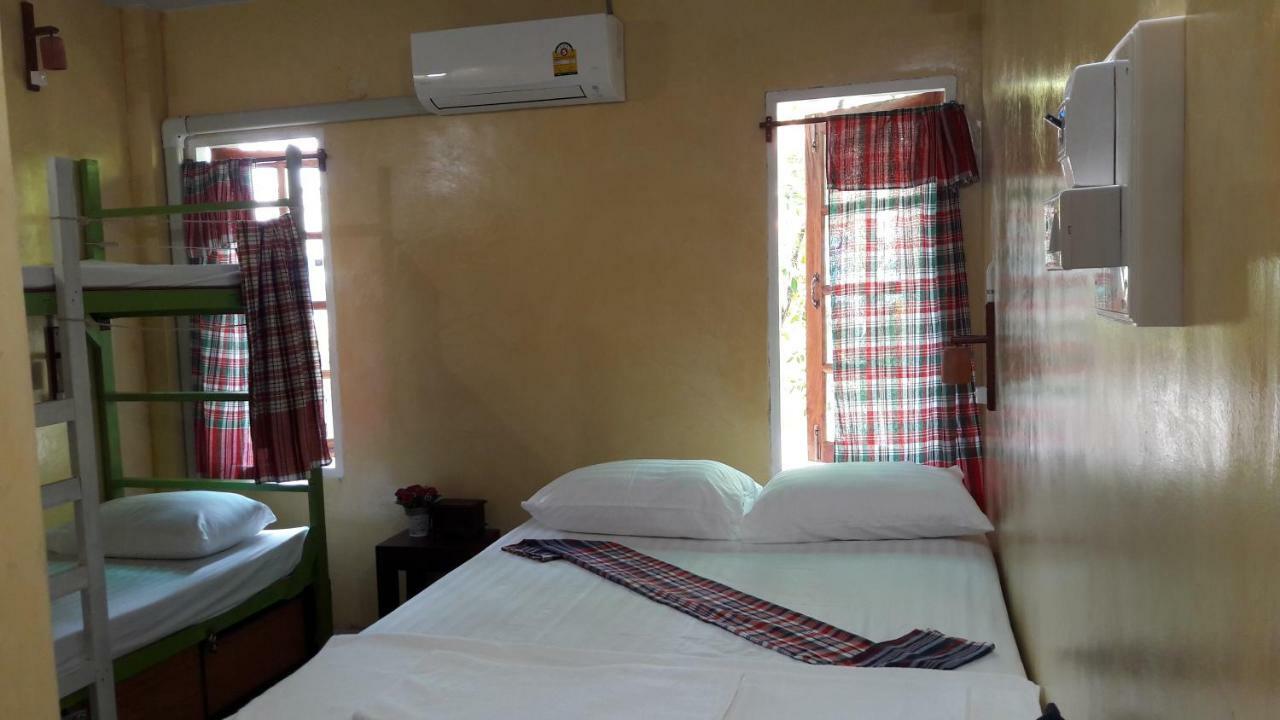 Hostel Sun Smile Ubon Ratchathani Exteriér fotografie